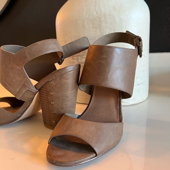 Wedges - Picture 5 of 5